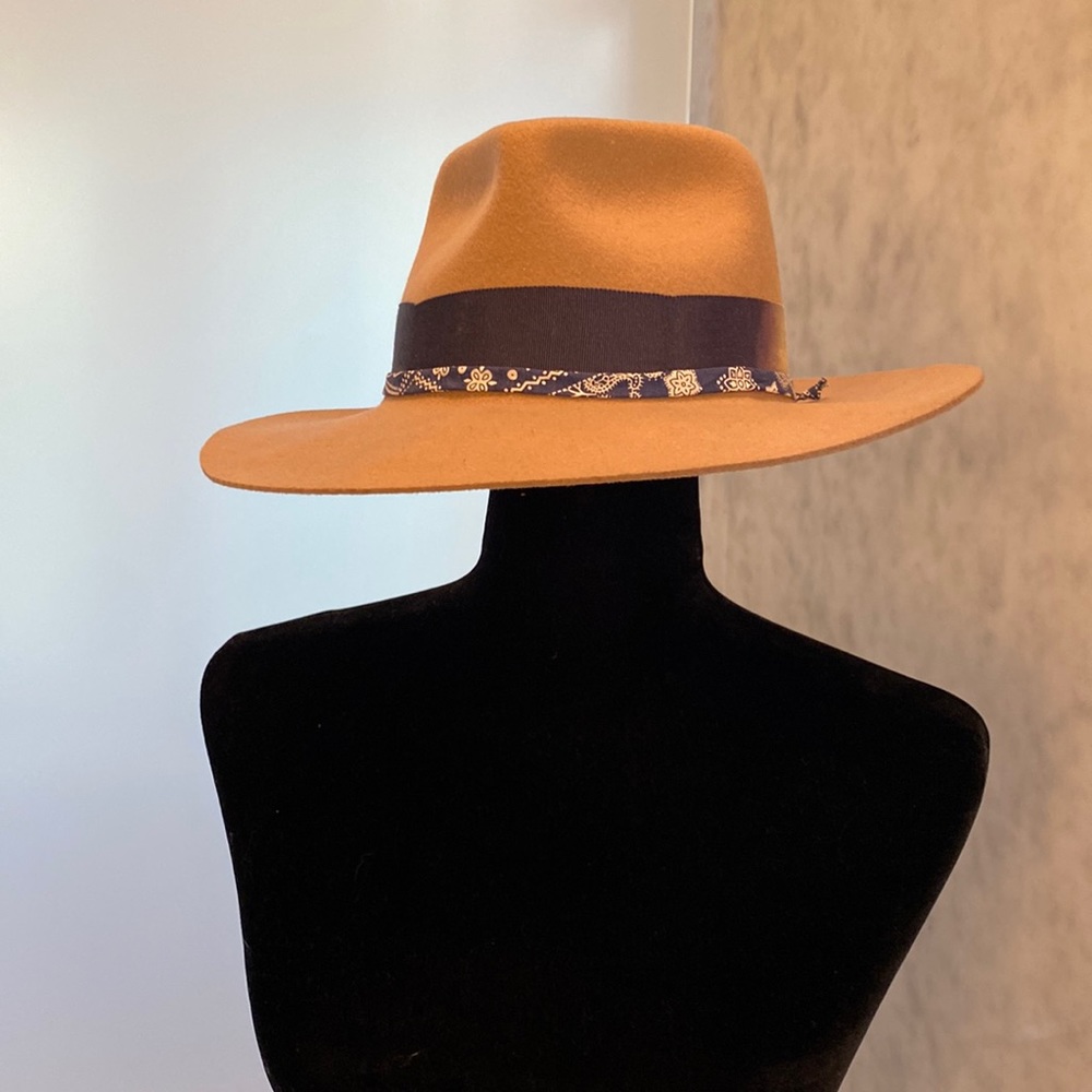 Wyeth hat